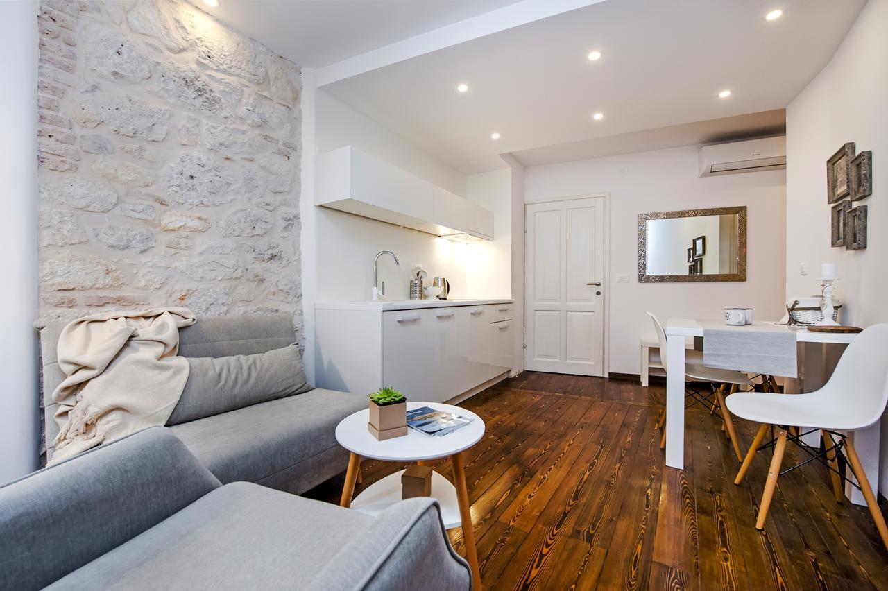 Luna Rooms And Studios Rovinj Eksteriør billede