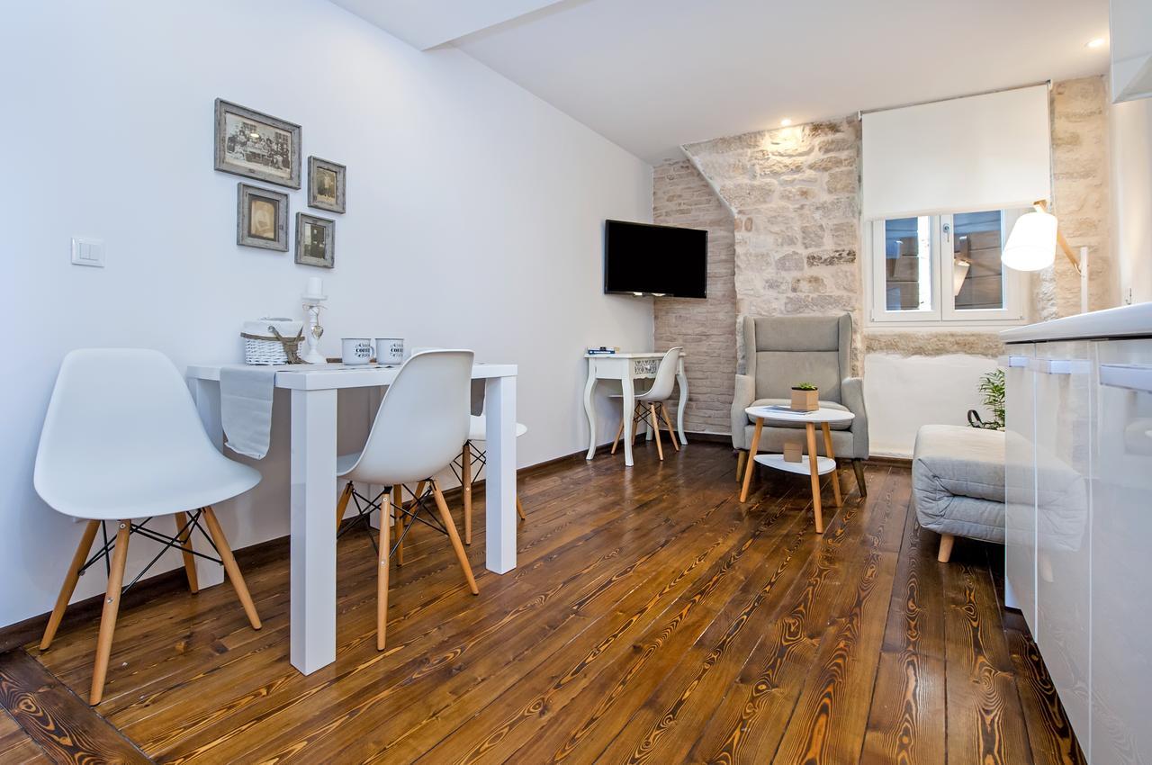 Luna Rooms And Studios Rovinj Eksteriør billede