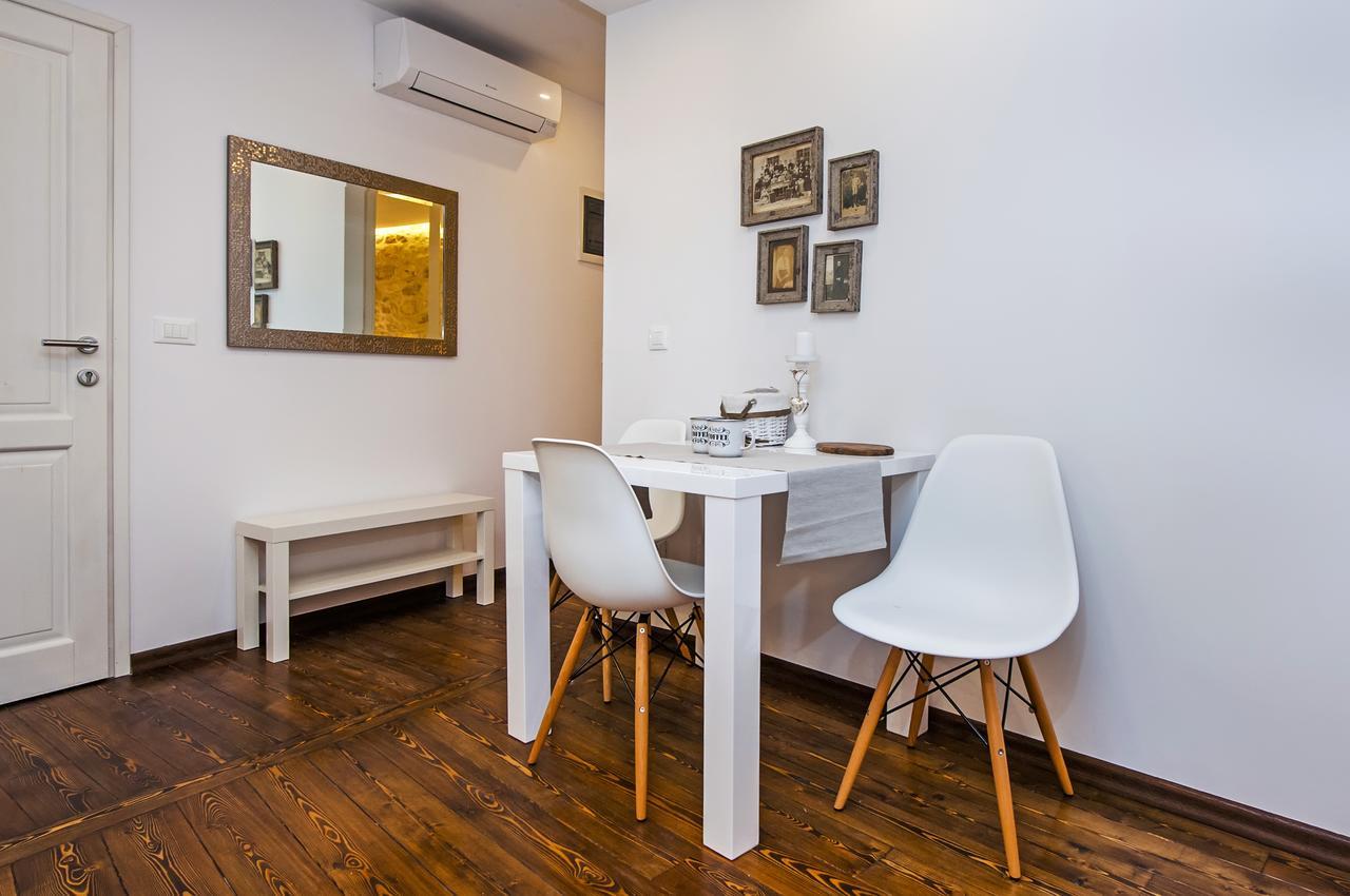 Luna Rooms And Studios Rovinj Eksteriør billede